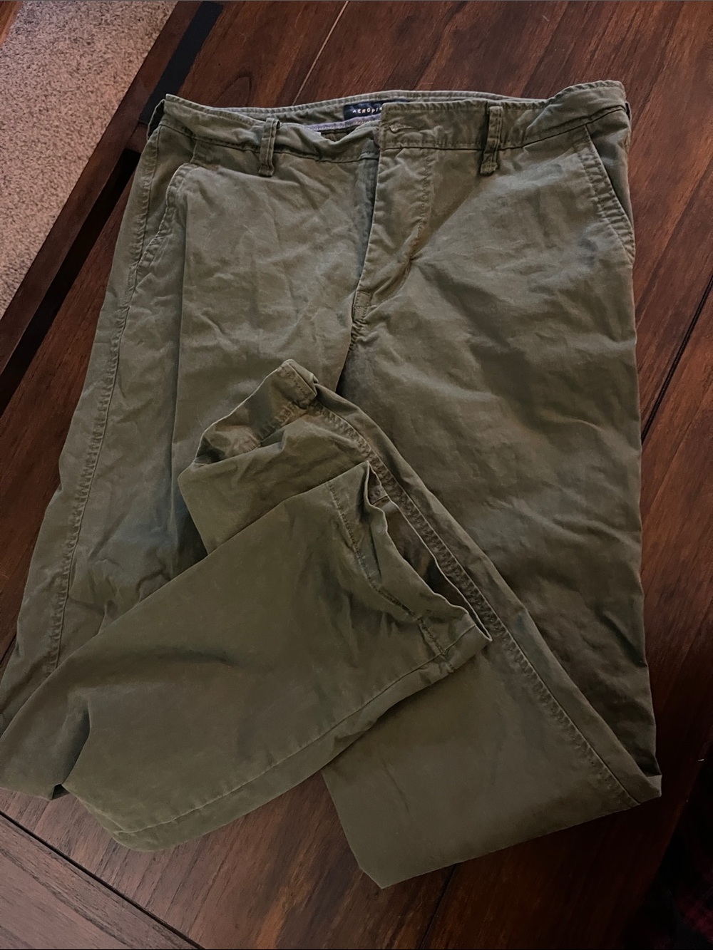 Aeropostale Men's Olive Green Chino Pants